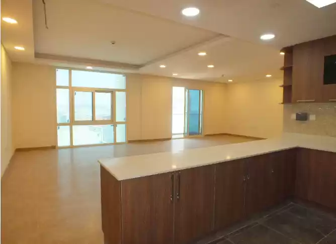 住宅 就绪物业 2 间卧室 楼/楼 公寓  出售 在 萨德 , 多哈 #7825 - 1  image 
